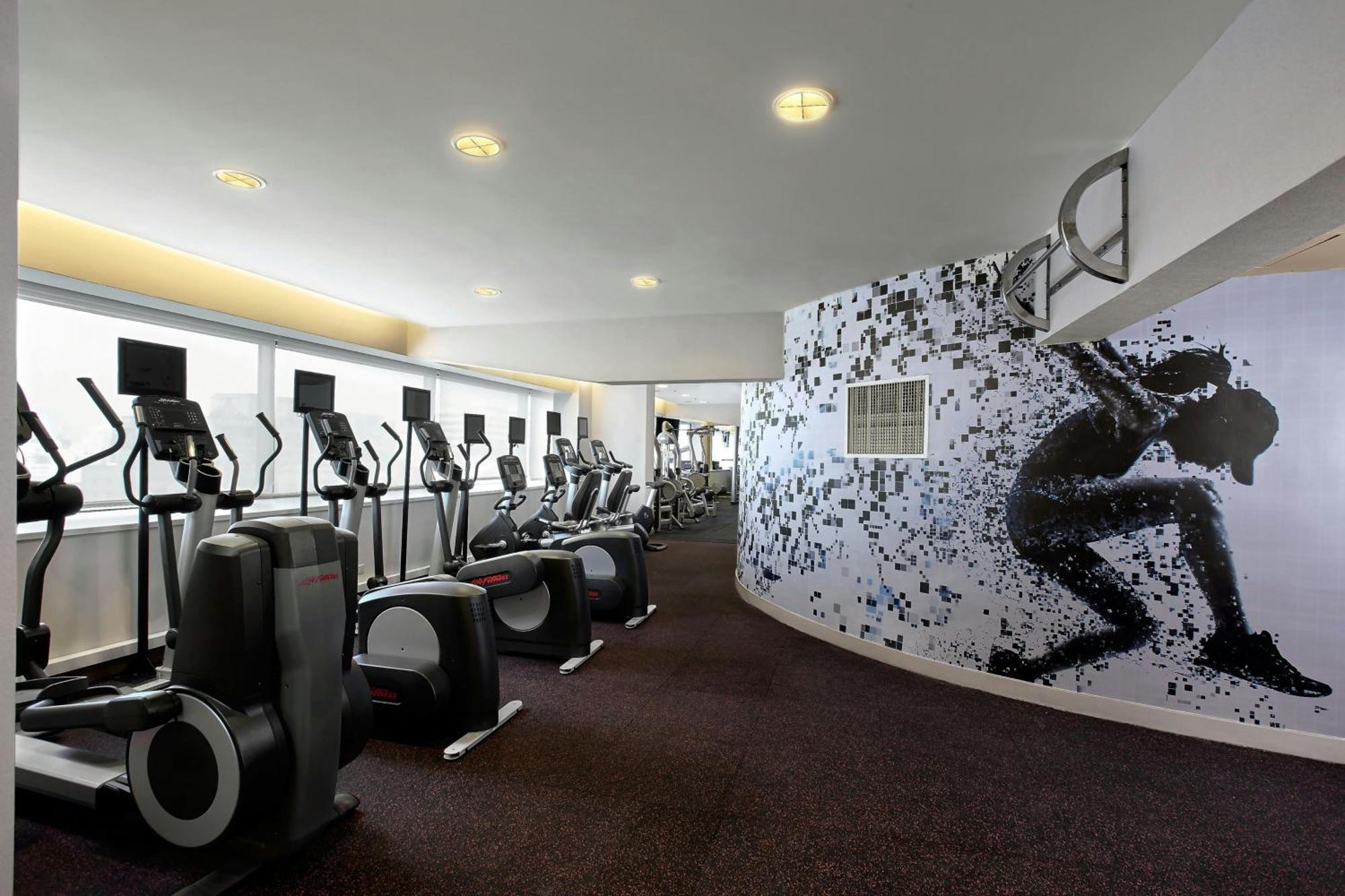 Sheraton Grand Khách sạn